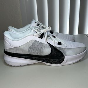 NIKE ZOOM FREAK 5 TB NEW, size 14, very comfy, last one! DZ2946 100